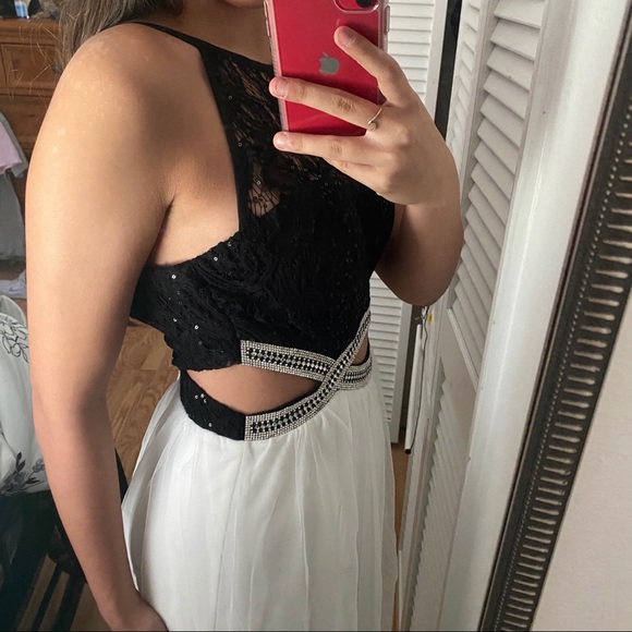 Long black and white prom dress with jewels - Picture 7 of 8